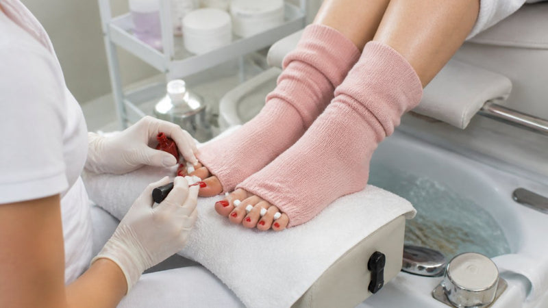 Keep Feet Warm During Pedicure: 7 Steps